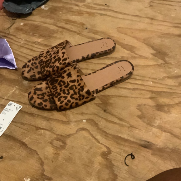 Sandals - Picture 2 of 2